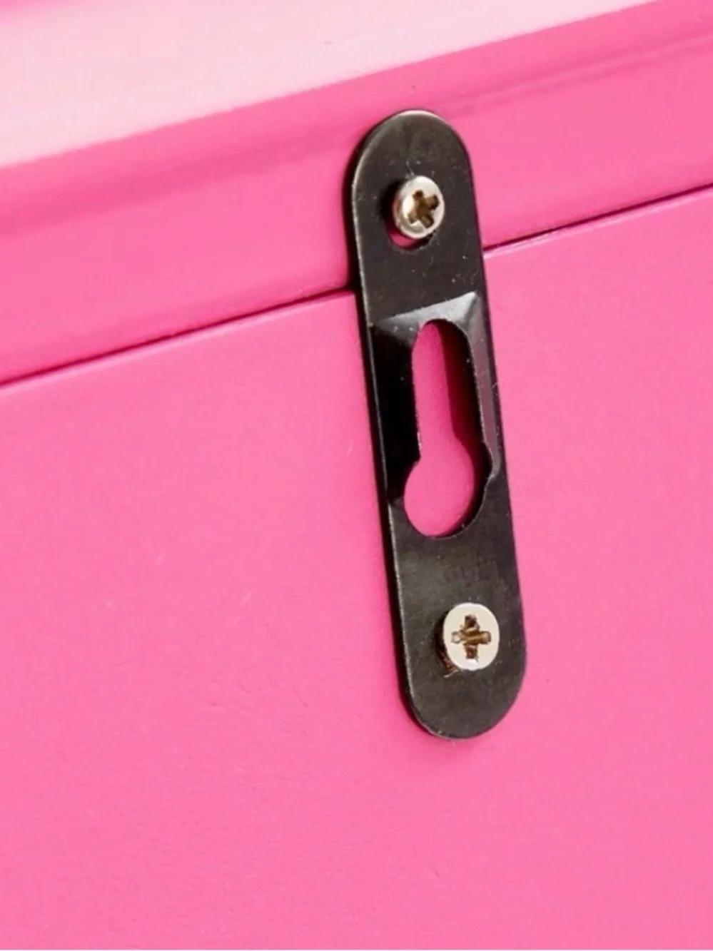 Sanrio Hello Kitty Pink 3-Hook Hanging Wall Shelf New In Box